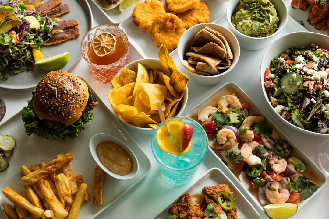 a-table-full-of-food-0kgigx6-di0